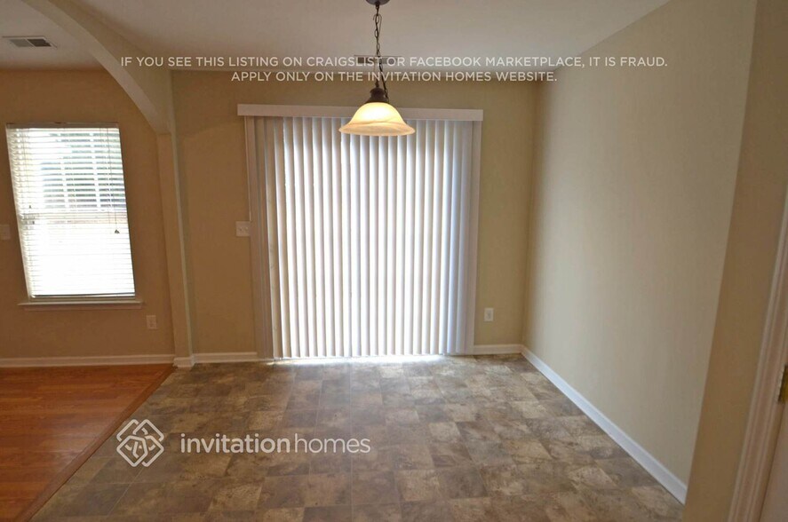 Building Photo - 2941 Deep Cove Dr NW