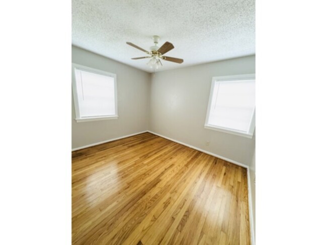 Building Photo - Charming 3 bedroom Mesquite Home!!!!!