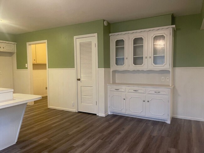 Building Photo - Wonderful House