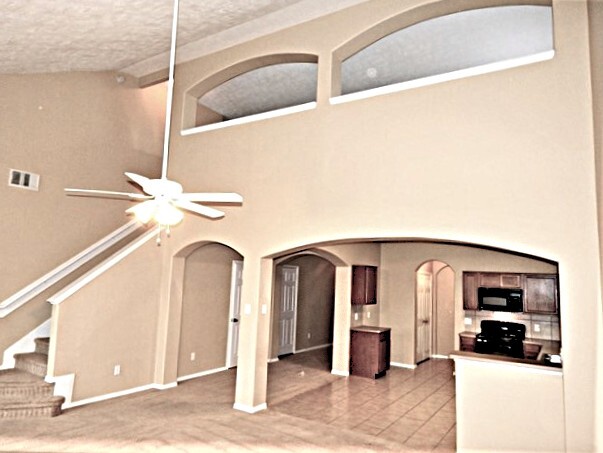 Building Photo - 22211 Hesse Ct