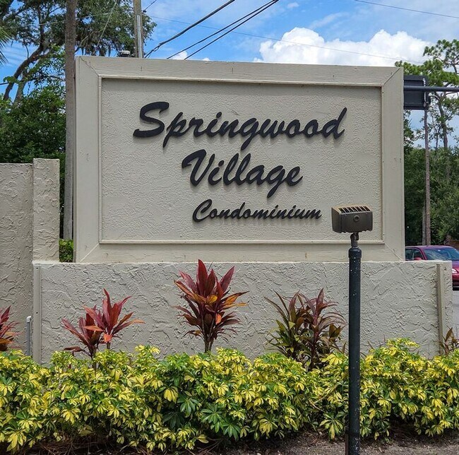 Building Photo - 152 Springwood Cir