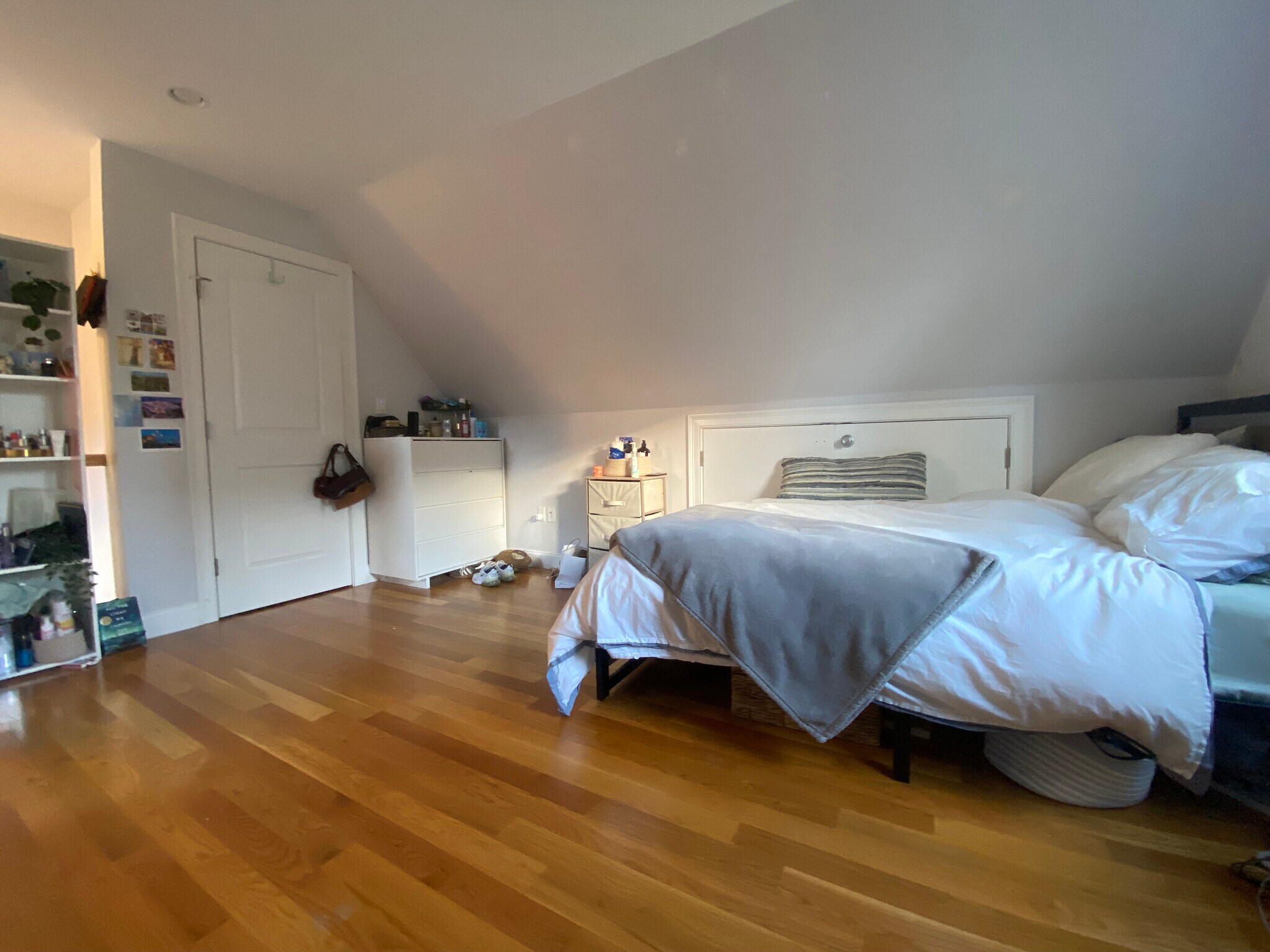 Building Photo - 719 Parker St