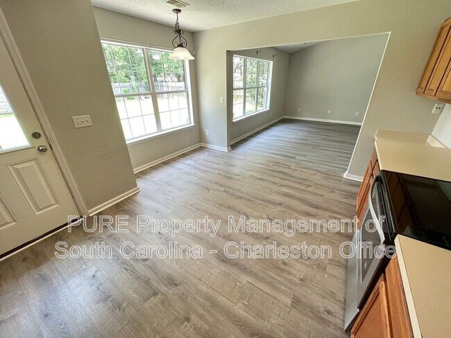 Building Photo - 7206 Sweetgrass Blvd