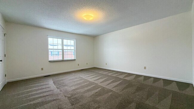 Building Photo - 23 Lexington Ct