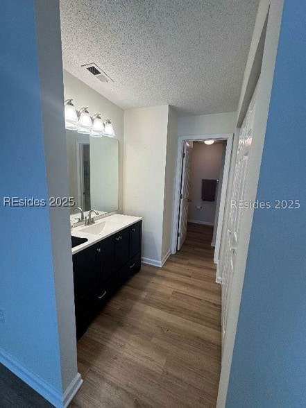 Building Photo - 28 Old S Ct