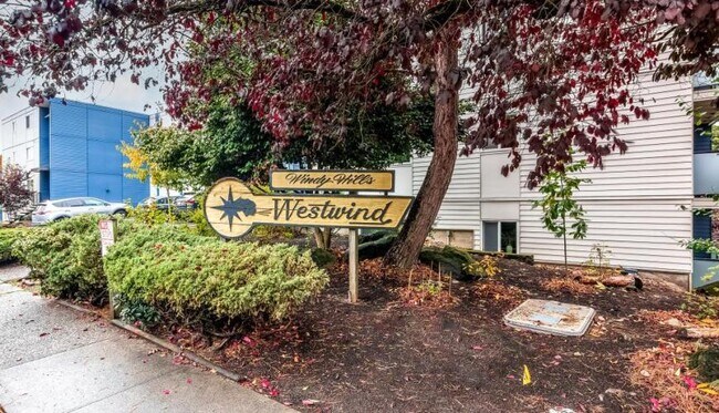 Building Photo - 2 bedroom in Seattle WA 98199