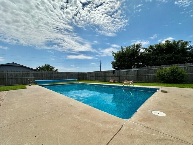 Building Photo - Inground Pool