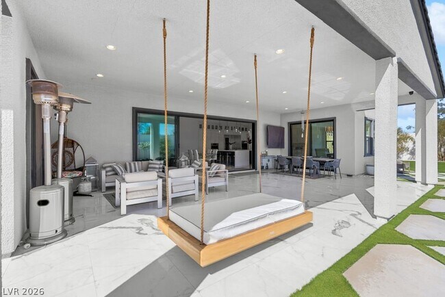 Building Photo - 4315 N Dapple Gray Rd