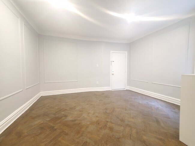 3139 JFK 205 - 3144 John F Kennedy Blvd