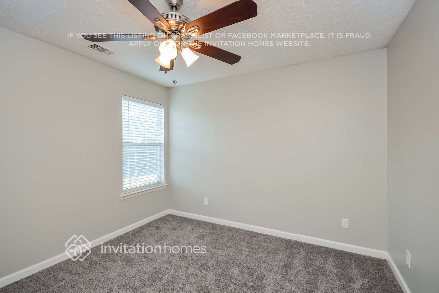 Building Photo - 423 Crested View Dr