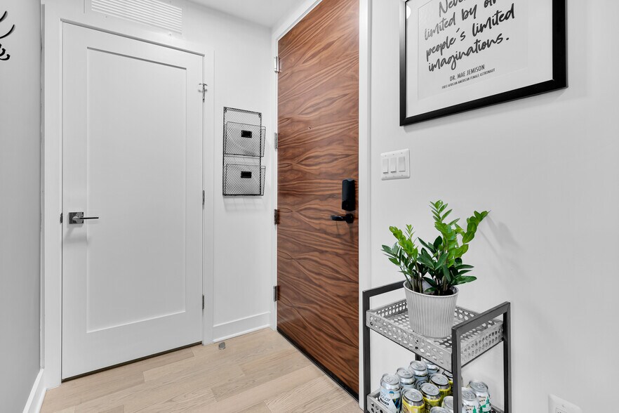 Building Photo - 37 L St SE