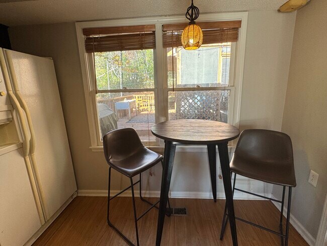 Building Photo - 409 Crosscreek Cir