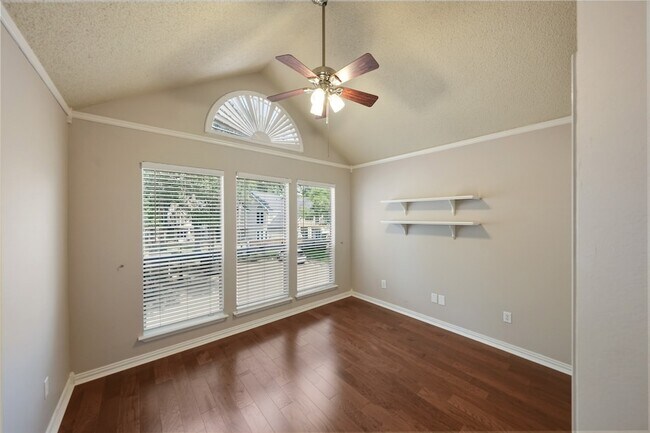 Building Photo - 3311 Golden Trails Dr