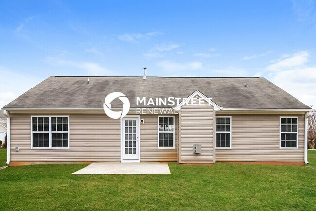 Building Photo - 3 Bedroom Pet-Friendly Home in Whitsett, NC with Main Street Renewal