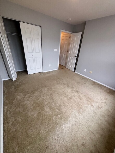 Building Photo - 190 Olde Towne Way