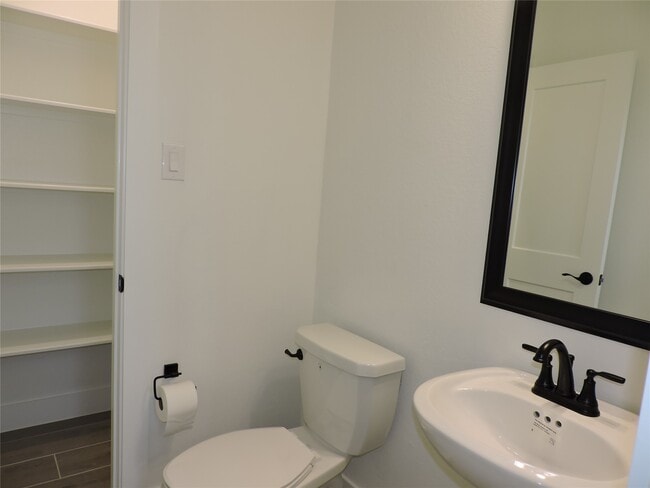 Building Photo - 12846 Meadow Wind Wy