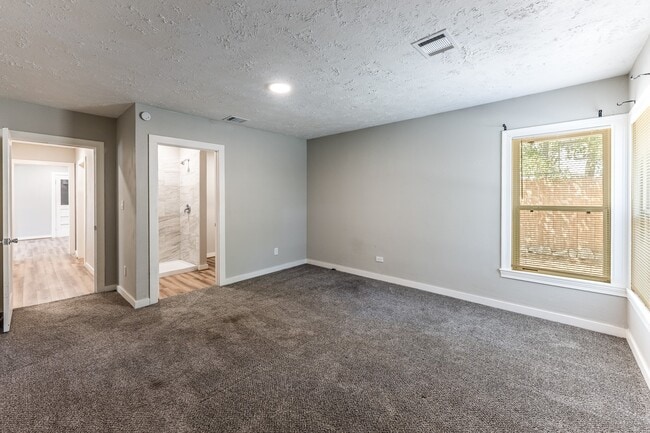 Building Photo - 1528 22nd St