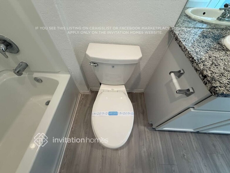 Building Photo - 14331 Estuary Pl