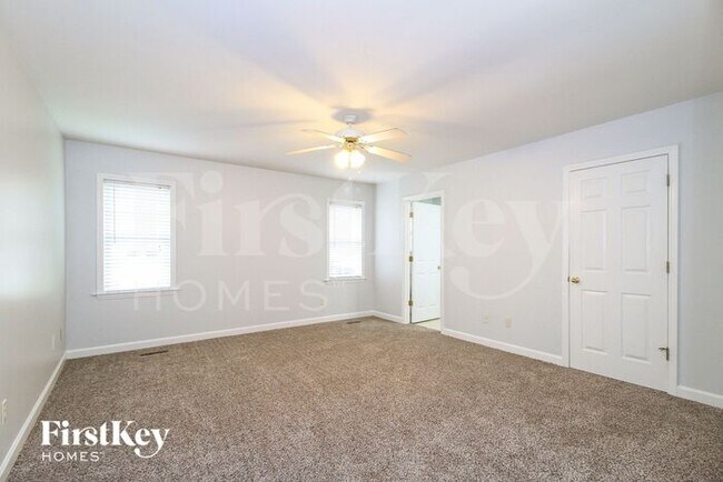 Building Photo - 3145 Creighton Ln