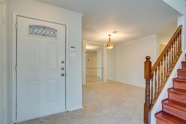 Building Photo - 329 Parkway Blvd