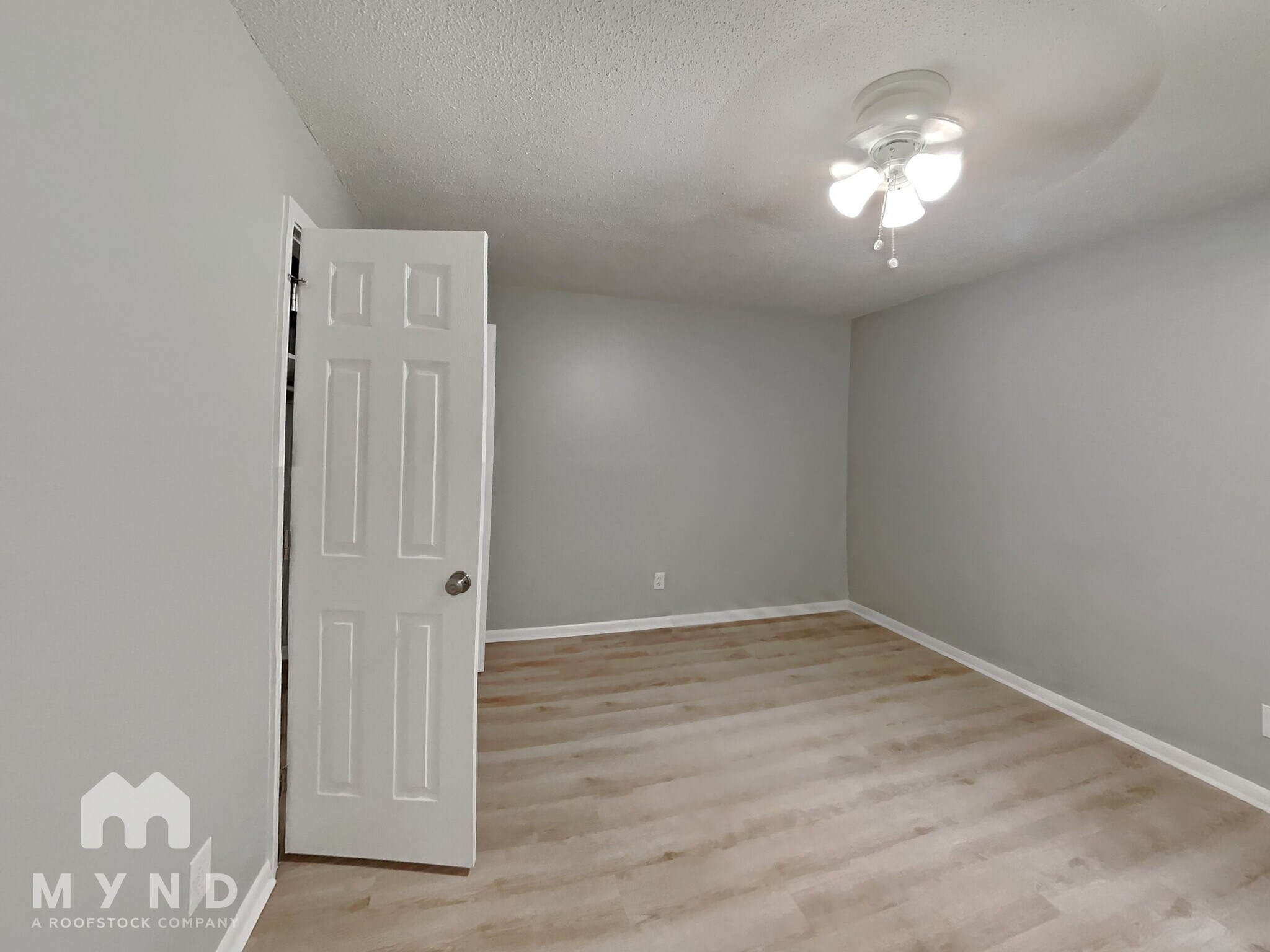 Building Photo - 5959 Shane Cir