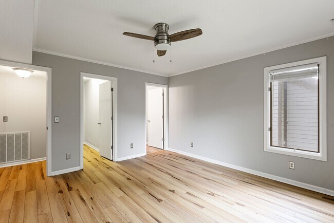 Building Photo - Asheville Condo Rental-Racquet Club