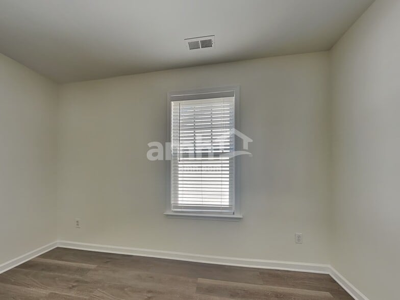 Building Photo - 8919 Cinder Ln