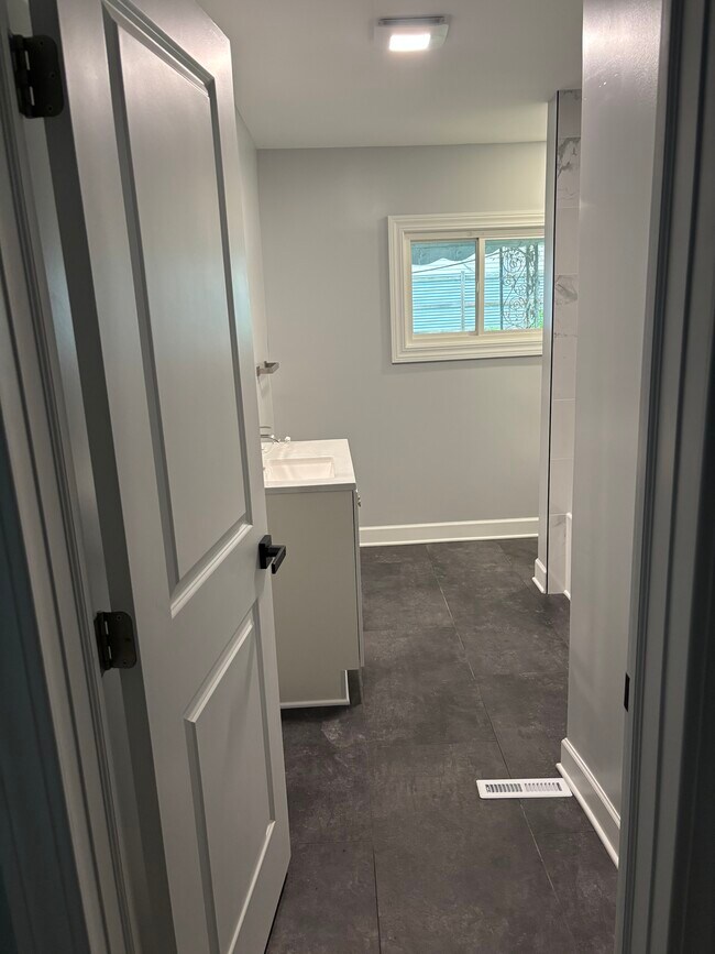 Building Photo - 239 West Ave