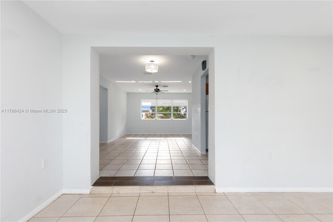 Building Photo - 1511 NW 85th Way