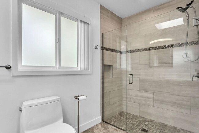 Building Photo - Gorgeous single story home in La Jolla wit...