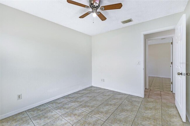 Building Photo - 9148 Dubois Blvd