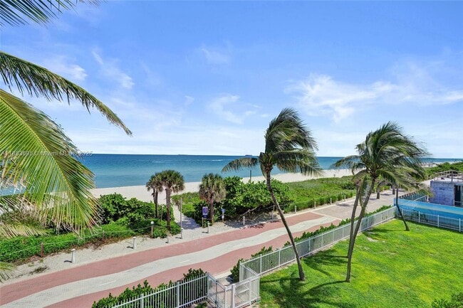 Building Photo - 5401 Collins Ave