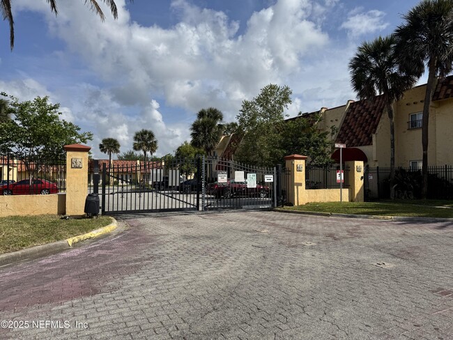 Building Photo - 3917 Corrida Ct