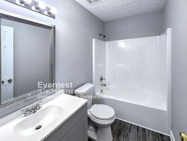 Building Photo - 7035 Setters Way