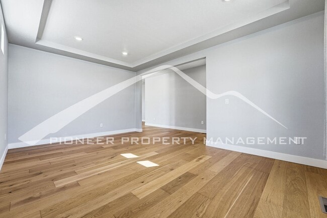 Building Photo - Stunning Home with Central AC and 2-Car Garage