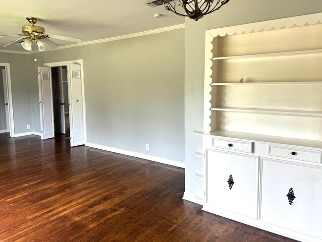 Building Photo - 1307 Aldridge-House-Commerce-"September Mo...