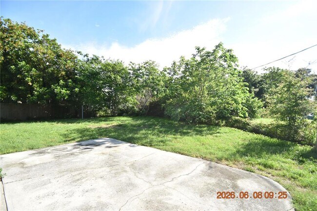 Building Photo - 12217 104th Ln