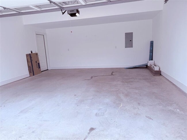 Building Photo - 1417 Kramer Ln
