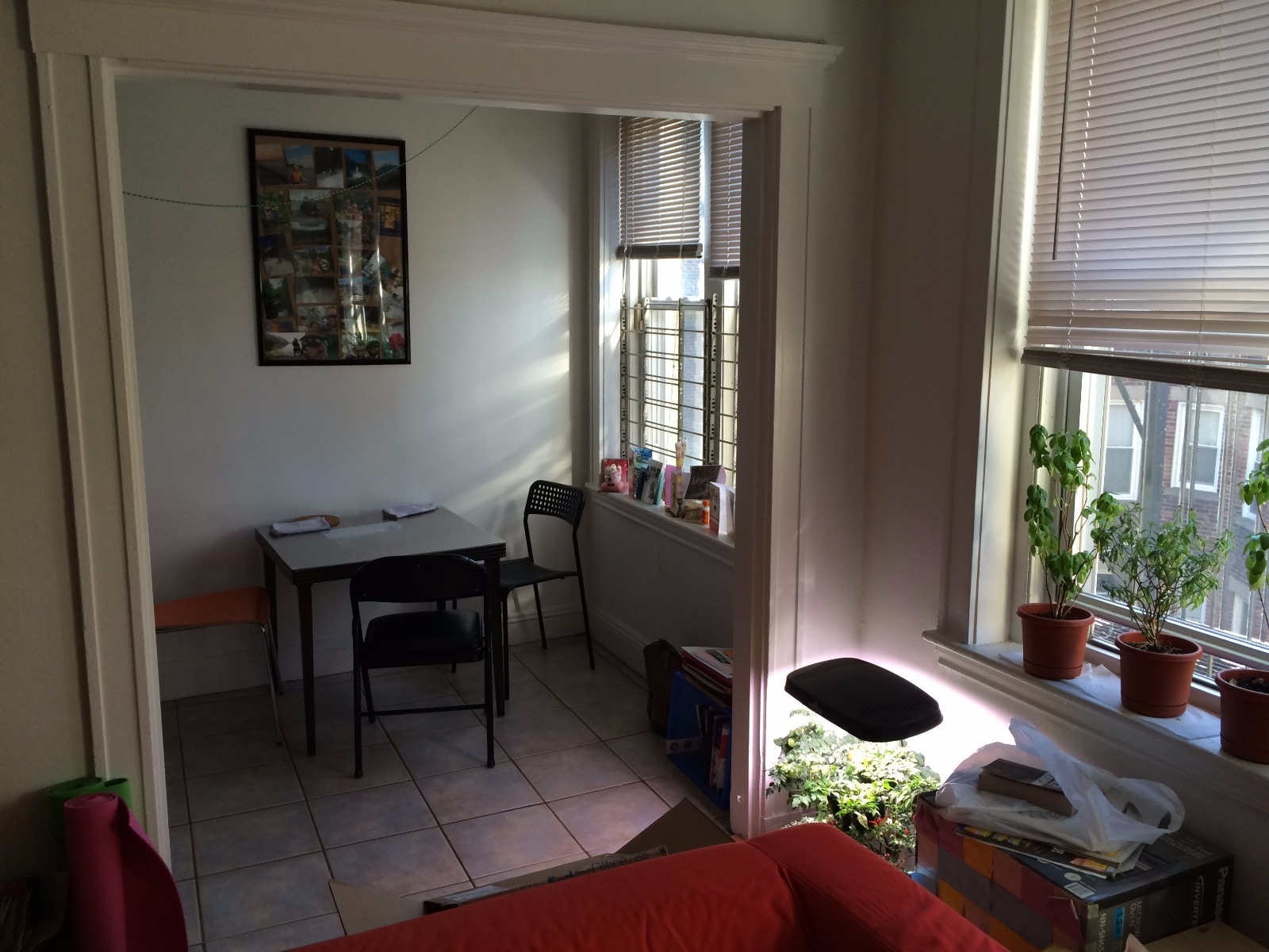 Building Photo - 61 Park Dr