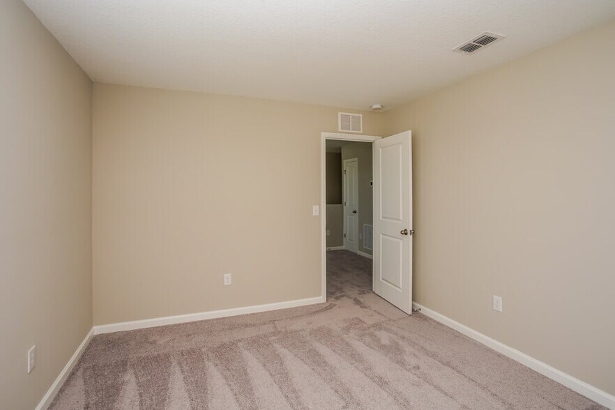 Building Photo - 2088 Harris Hawk Ave