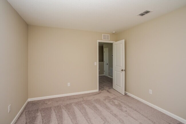 Building Photo - 2088 Harris Hawk Ave