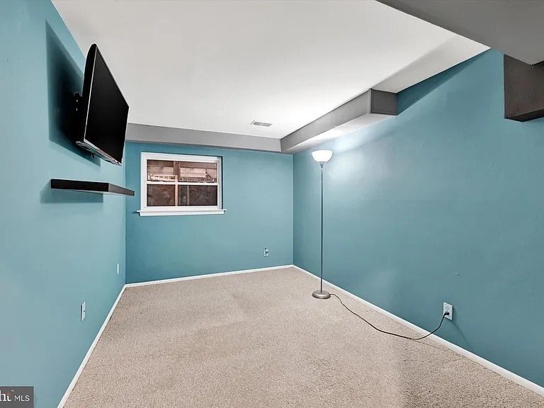 Building Photo - 4296 Wolf Hill Dr