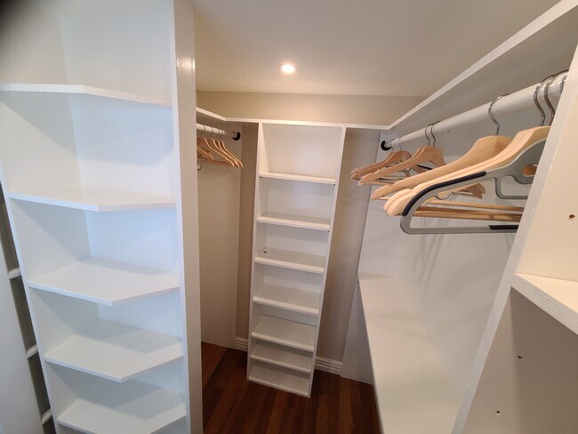 Building Photo - 38 19th Ave