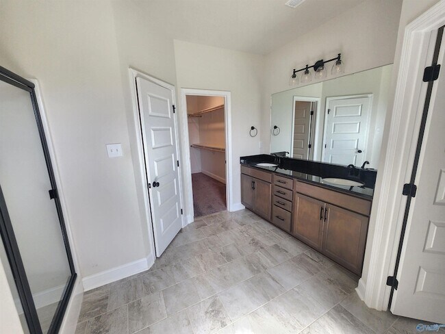 Building Photo - 26333 Kennesaw Blf Dr