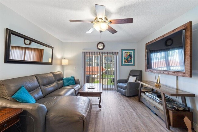 Building Photo - 1300 Seaway Dr