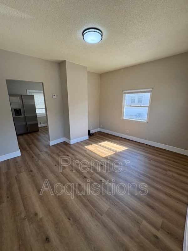 Building Photo - 2920 Hillcrest Ave