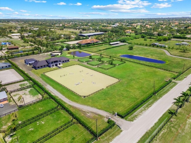 Building Photo - 16175 Deer Path Ln