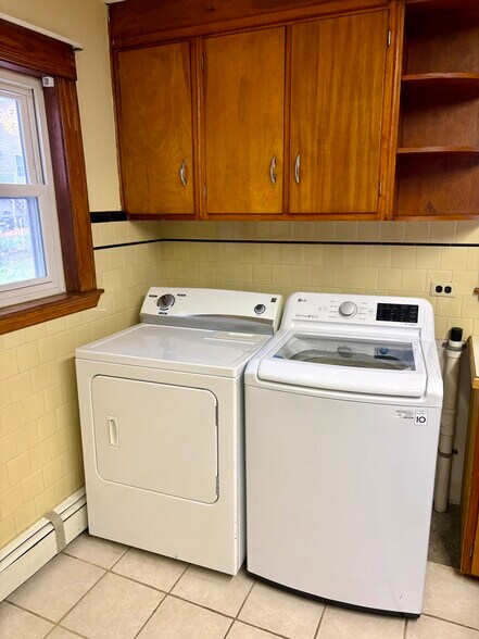 Building Photo - 32 Harley Ave