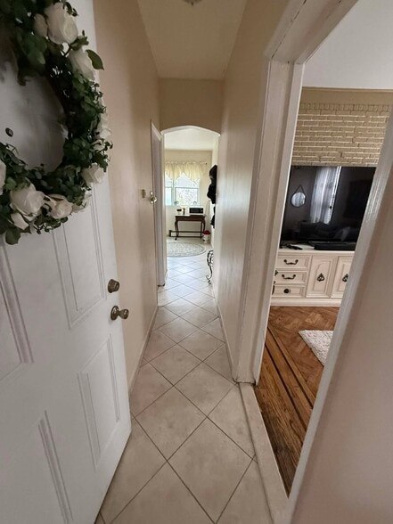 Building Photo - 254 Terrace Ave