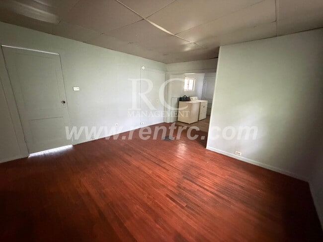 Building Photo - 410 Grant-